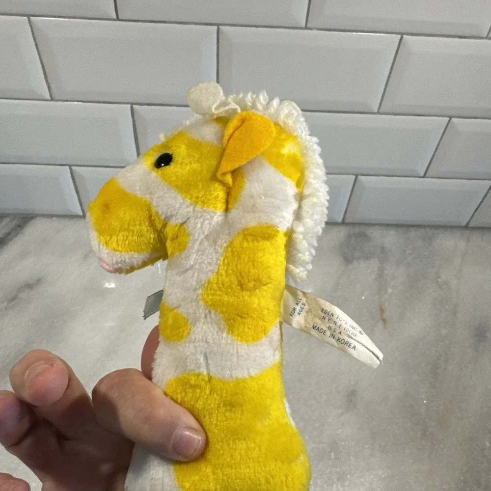 Vintage 1980's Eden Giraffe Plush Rattle‎